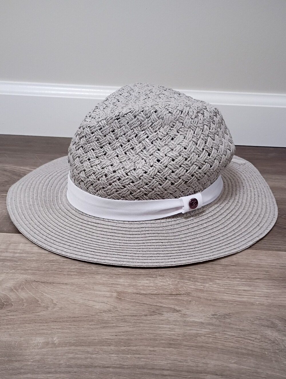 NWT Calia Carrie Underwood Swim Grey Wide Brim Fedora Quiet Shade Straw Hat Osfm